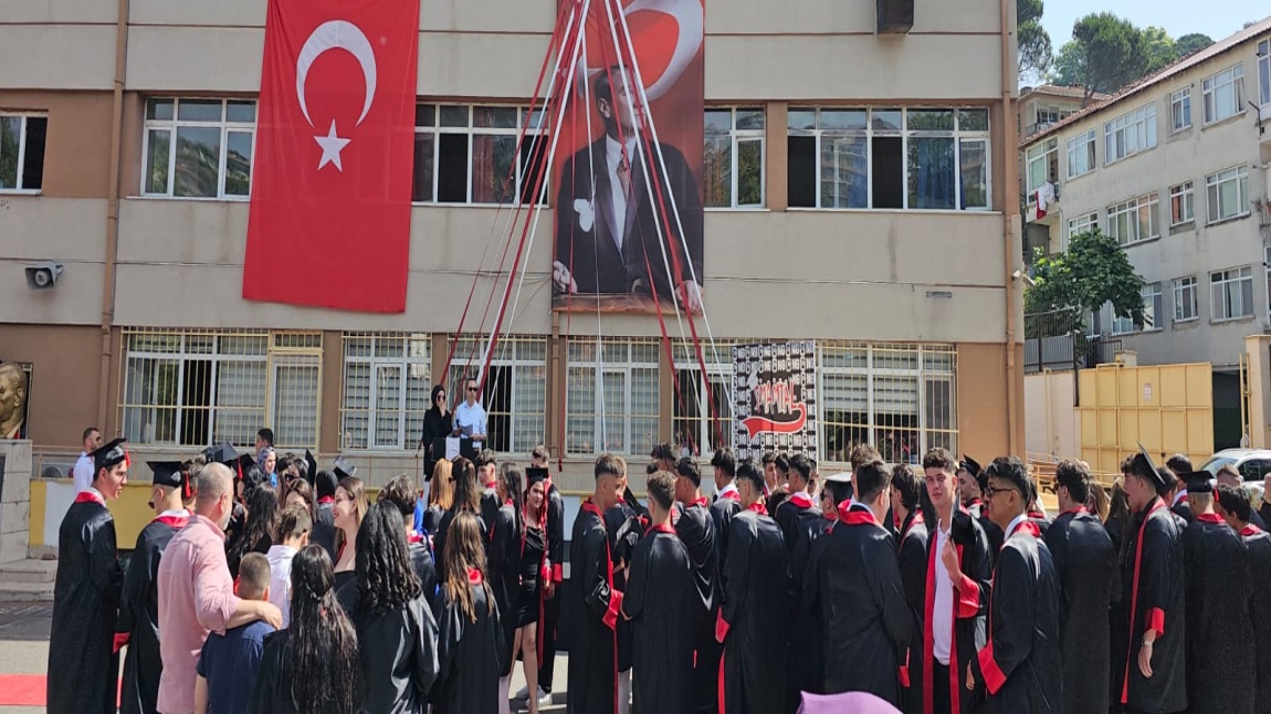 Şehit Murat Akdemir Ticaret Mesleki ve Teknik Anadolu Lisesi İSTANBUL BEYKOZ