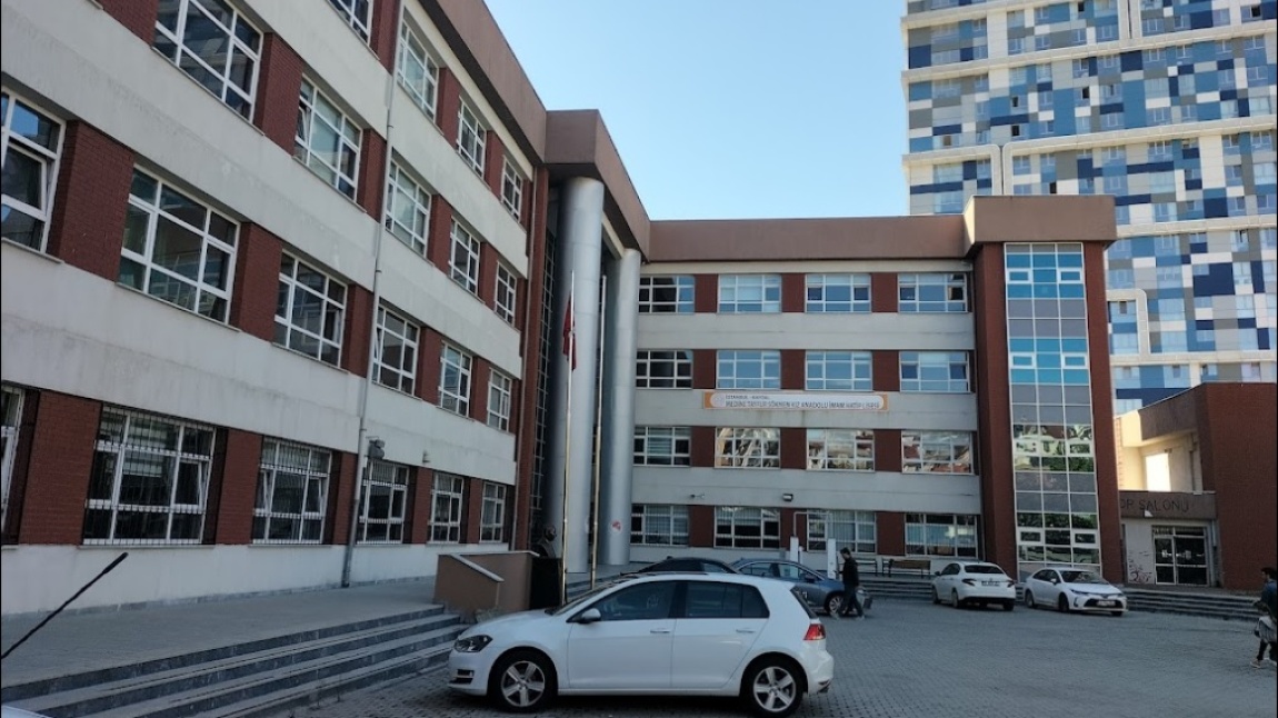 Medine Tayfur Sökmen Kız Anadolu İmam Hatip Lisesi İSTANBUL KARTAL