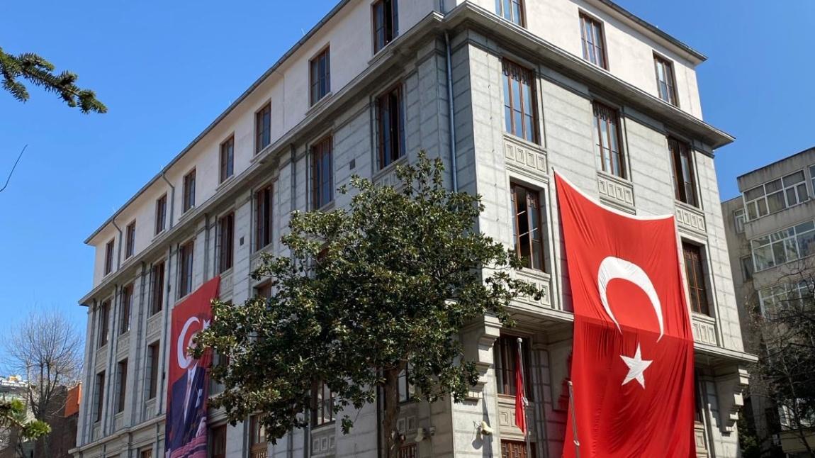 Nişantaşı Anadolu Lisesi İSTANBUL ŞİŞLİ