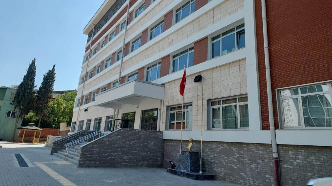 Şehit İdari Ataşe Çağlar Yücel Mesleki ve Teknik Anadolu Lisesi İZMİR KONAK