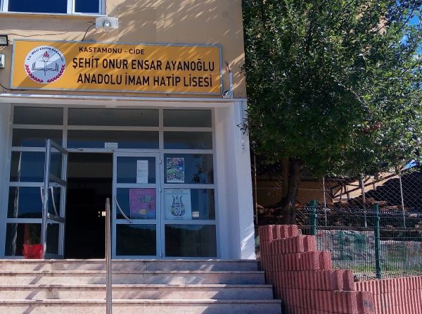 Şehit Onur Ensar Ayanoğlu Anadolu İmam Hatip Lisesi KASTAMONU CİDE