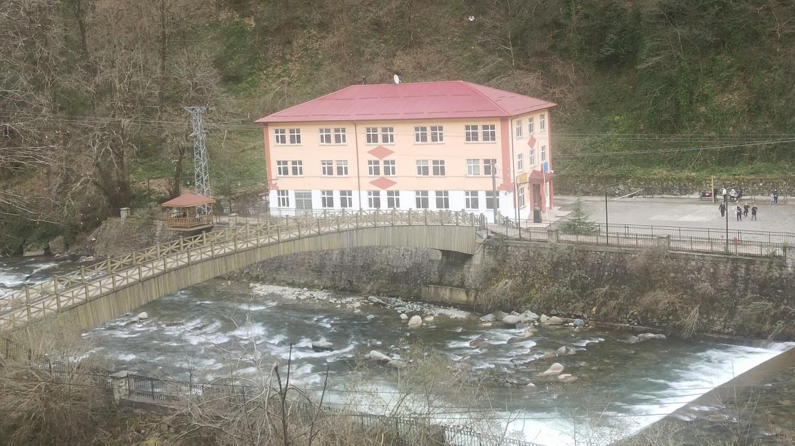 Çamlıhemşin Anadolu İmam Hatip Lisesi RİZE ÇAMLIHEMŞİN