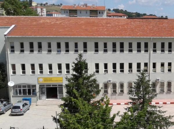 Hüsniye Hanım Mesleki ve Teknik Anadolu Lisesi TEKİRDAĞ MALKARA