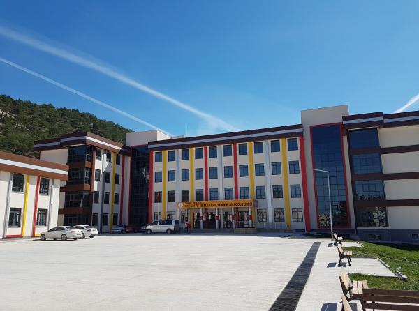 Reşadiye Mesleki ve Teknik Anadolu Lisesi TOKAT REŞADİYE