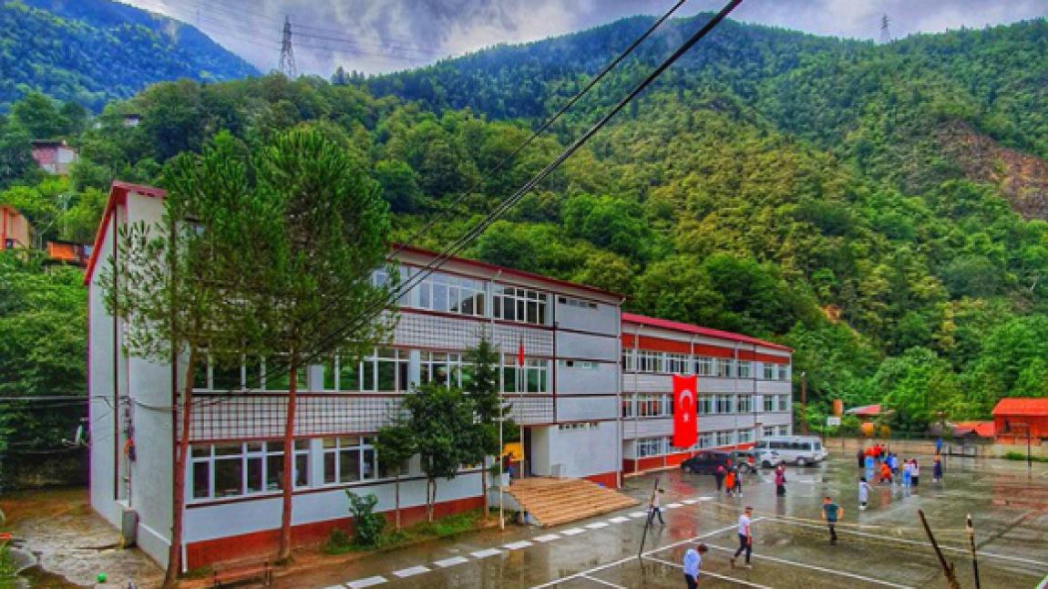 Şehit Ahmet Çamur Anadolu İmam Hatip Lisesi TRABZON ÇAYKARA