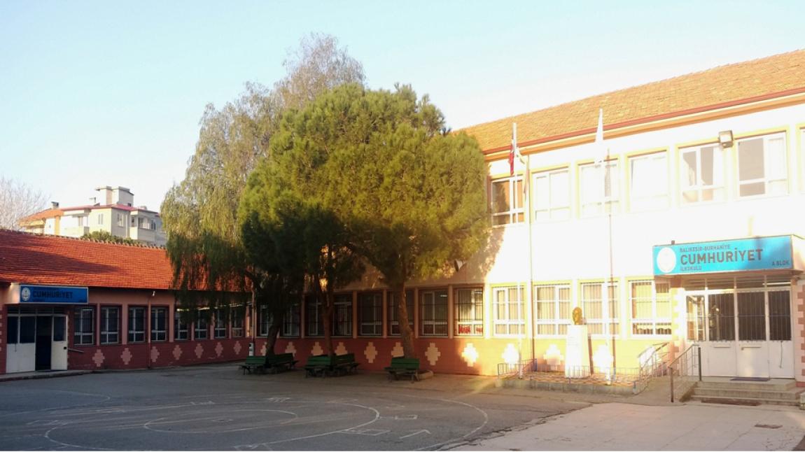 Cumhuriyet İlkokulu BALIKESİR BURHANİYE
