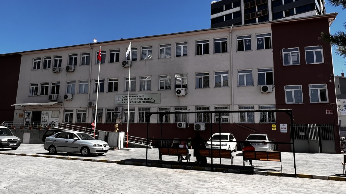 Melikgazi Şehit Hüseyin Danacı Halk Eğitimi Merkezi KAYSERİ MELİKGAZİ