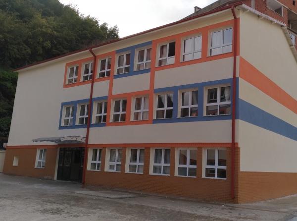 Cumhuriyet İlkokulu ARTVİN BORÇKA