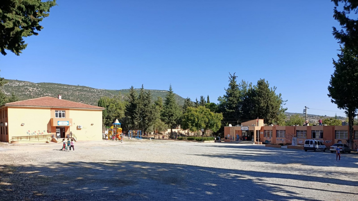 Damlama Şehit Mehmet Akif Sönmez İlkokulu MERSİN TARSUS