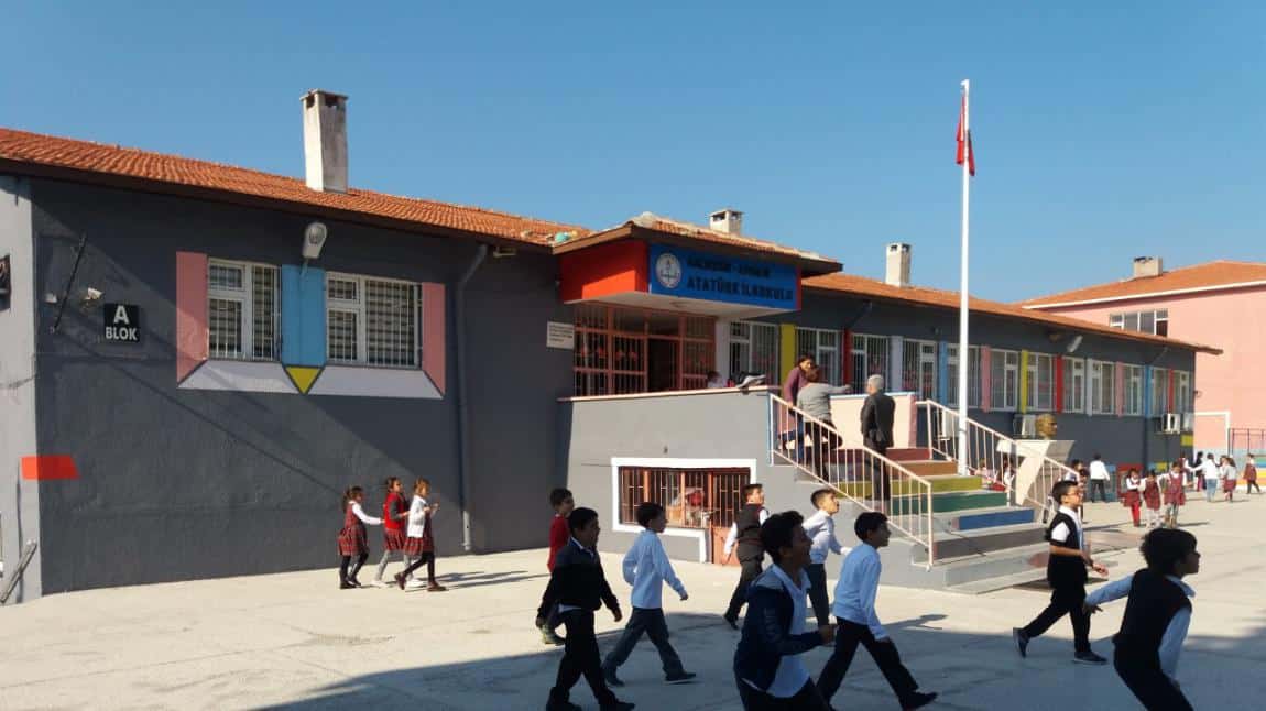 Atatürk İlkokulu BALIKESİR AYVALIK