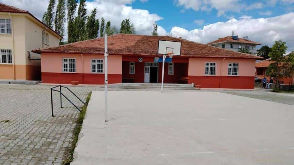 Yenisu İlkokulu TOKAT TURHAL