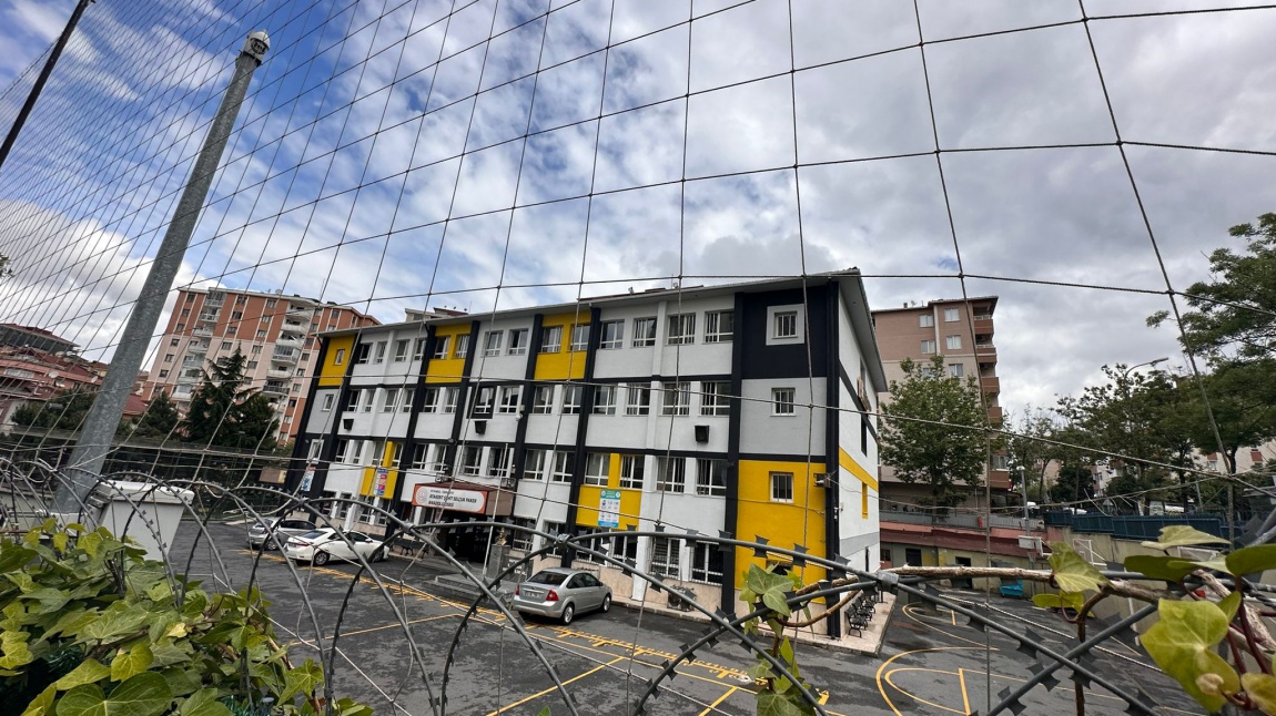 Atakent Şehit Selçuk Paker Anadolu Lisesi İSTANBUL ÜMRANİYE