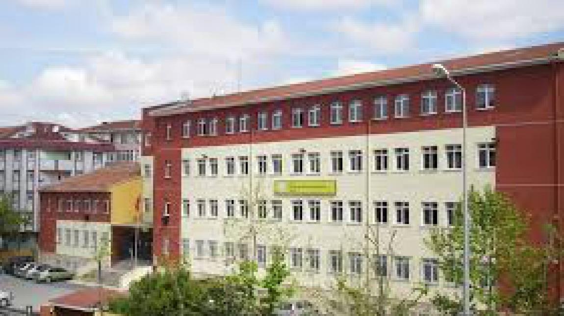 Bahçelievler Şehit Osman Yıldız Ticaret Mesleki ve Teknik Anadolu Lisesi İSTANBUL BAHÇELİEVLER