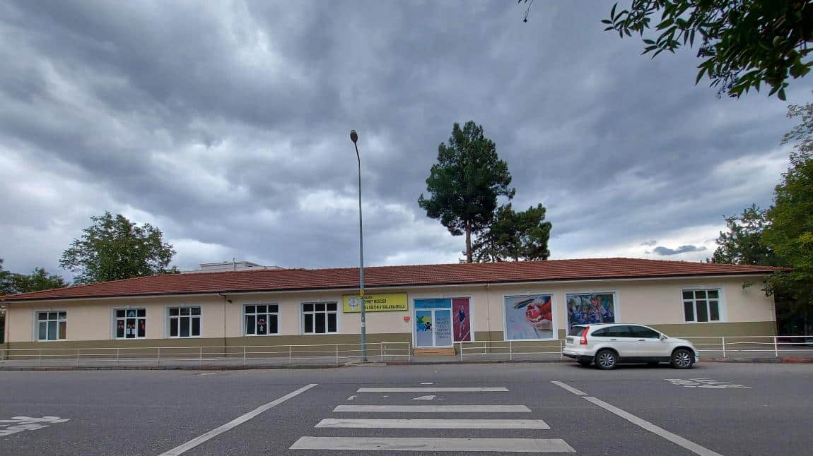 Karabük Mehmet Mescier Özel Eğitim Uygulama Okulu III. Kademe KARABÜK MERKEZ