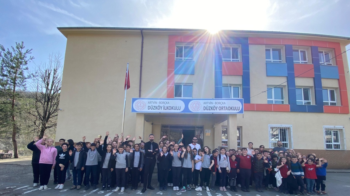 Düzköy Ortaokulu ARTVİN BORÇKA