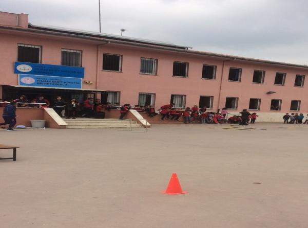 Yılmaz Kasabası Şehit Hüseyin Arı İlkokulu MANİSA SALİHLİ