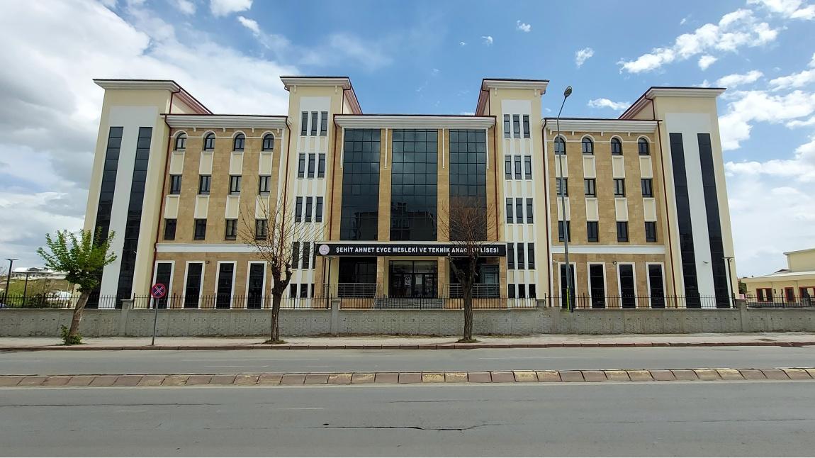 Şehit Ahmet Eyce Ticaret Mesleki ve Teknik Anadolu Lisesi SİVAS MERKEZ