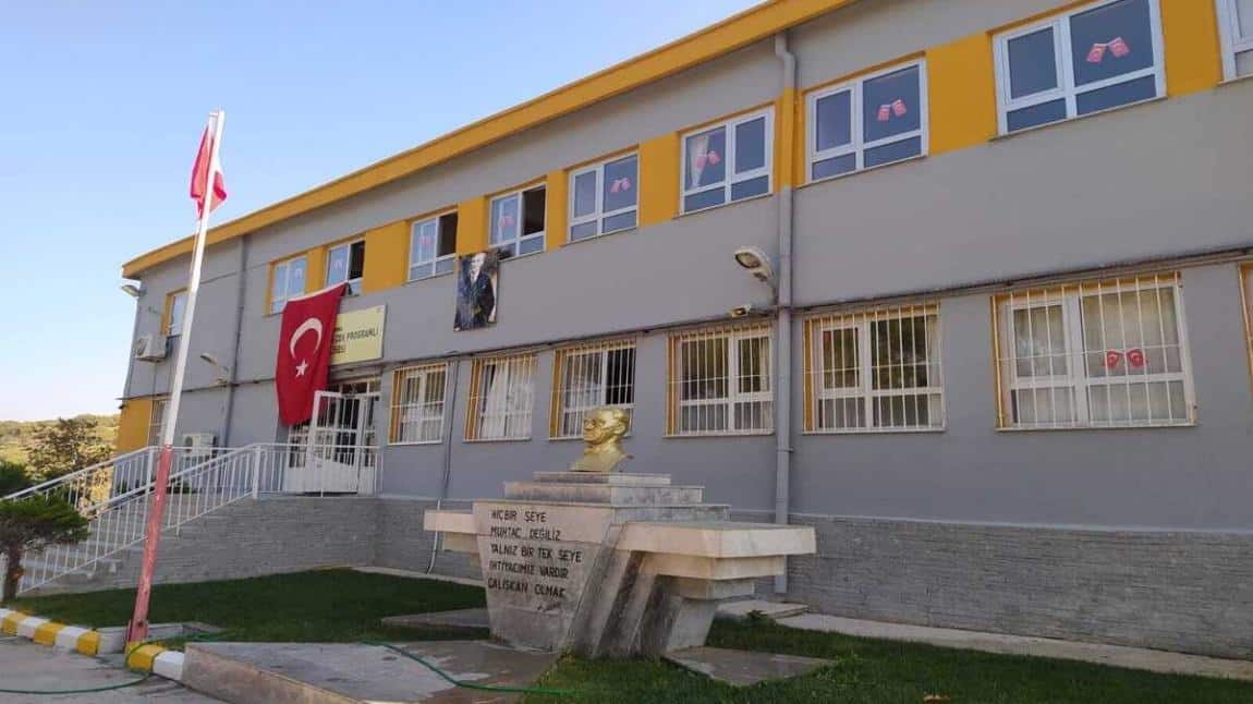 Bergama Zeytindağ Çok Programlı Anadolu Lisesi İZMİR BERGAMA