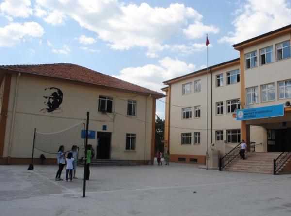 Nevişet Kameroğlu Ortaokulu DENİZLİ ÇİVRİL