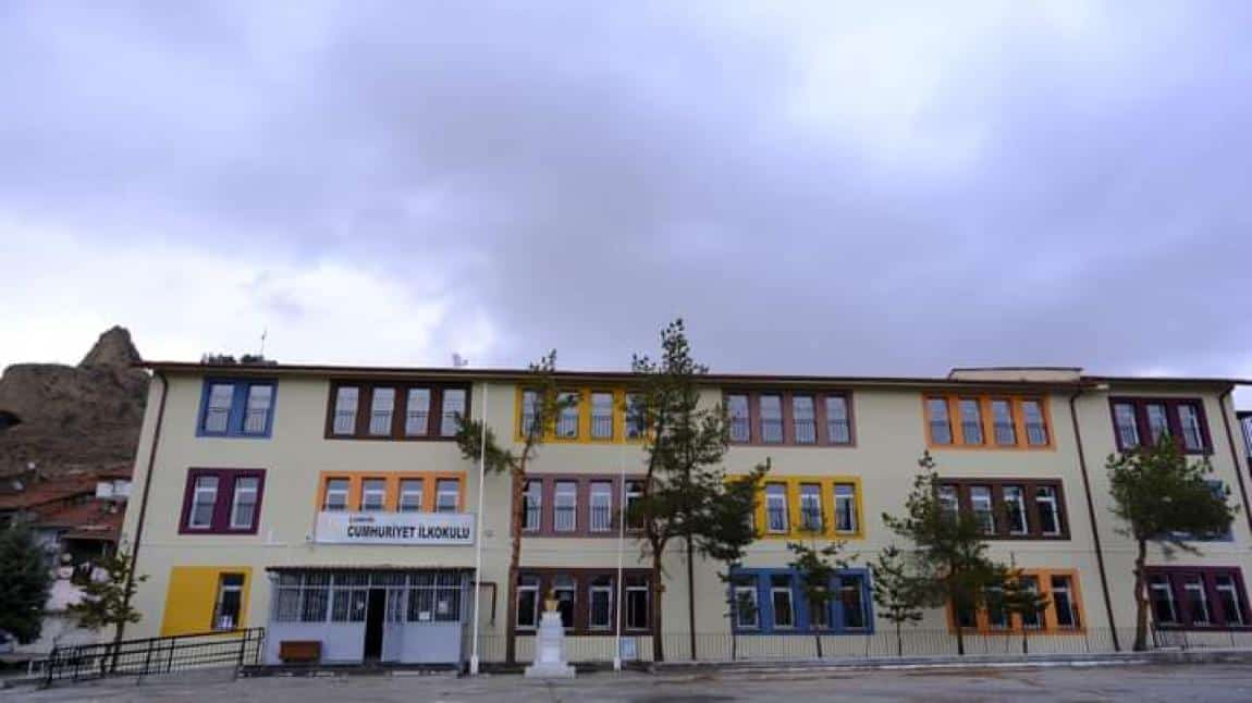 Cumhuriyet İlkokulu ÇANKIRI MERKEZ