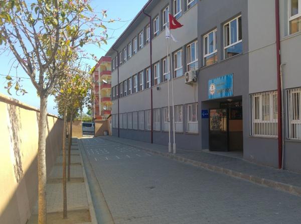 Cumhuriyet İlkokulu TRABZON ARAKLI