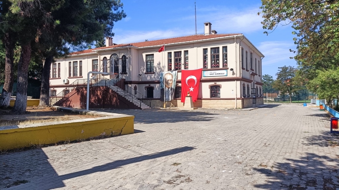 Gazi İlkokulu EDİRNE MERKEZ