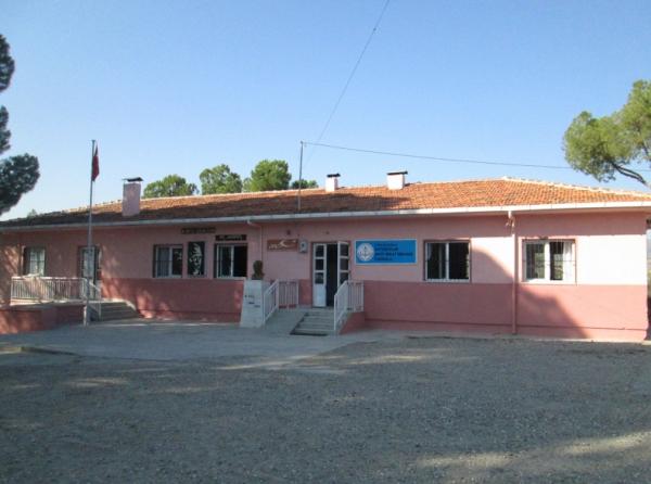 Koyuncular Şehit Nihat İzbudak İlkokulu AYDIN BOZDOĞAN