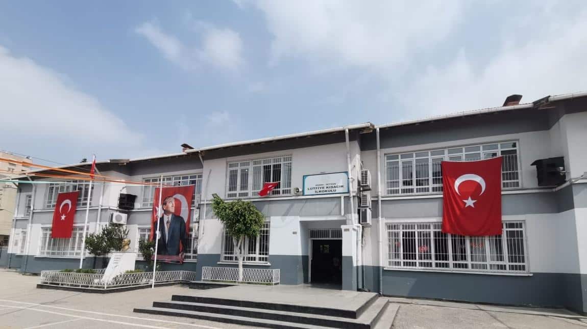 Lütfiye Kısacık İlkokulu ADANA SEYHAN