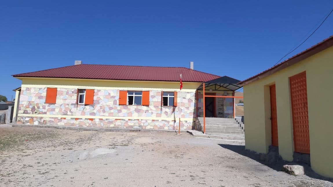 Seyhan İlkokulu ERZURUM KARAÇOBAN