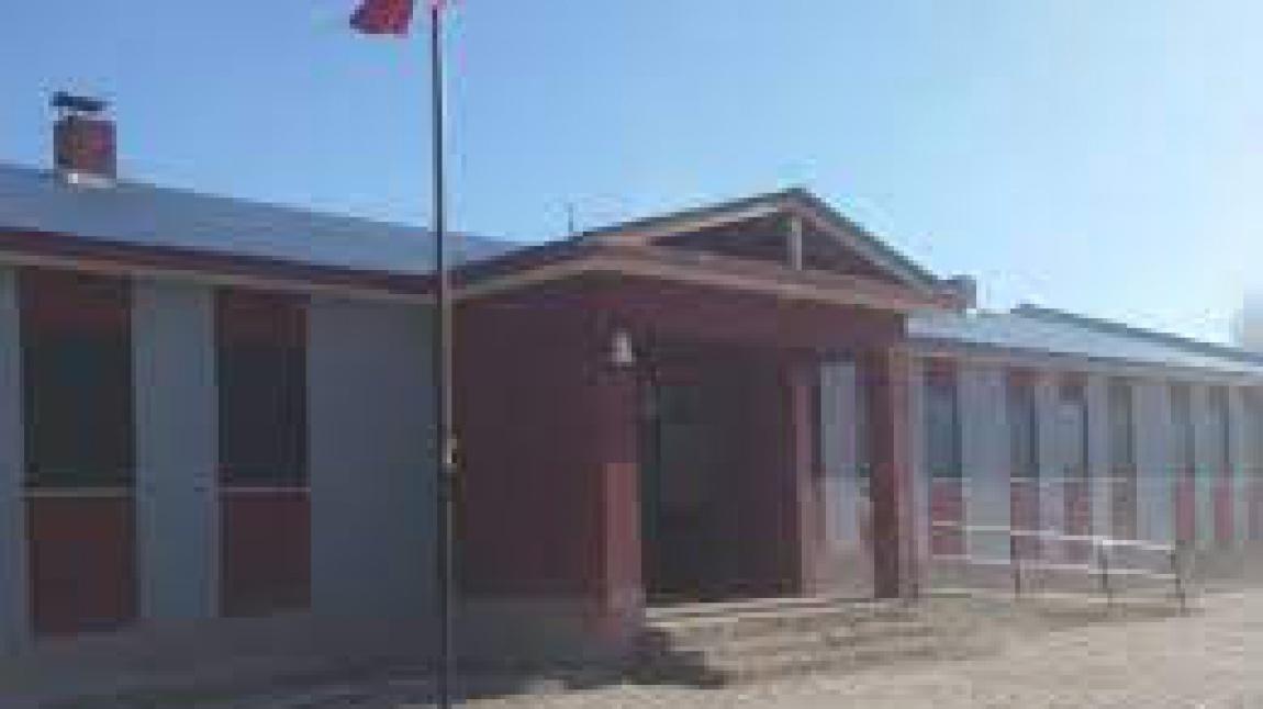 Ulucanlar Ortaokulu ERZURUM KARAYAZI