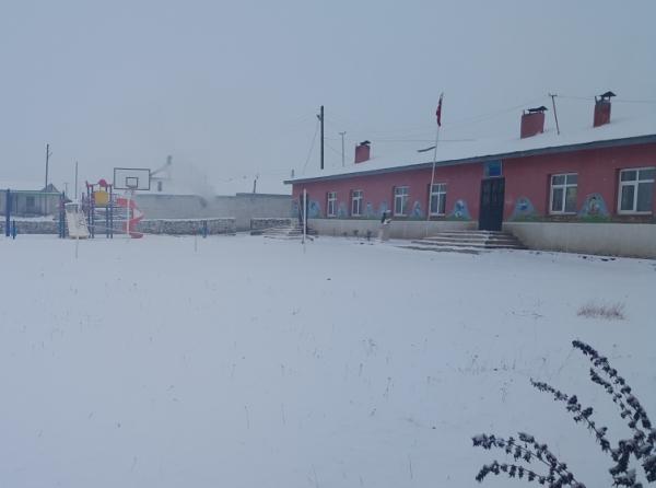 Hamzagerek İlkokulu KARS MERKEZ