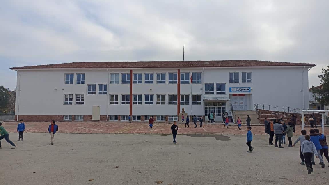 Kazım Karabekir İlkokulu TOKAT TURHAL