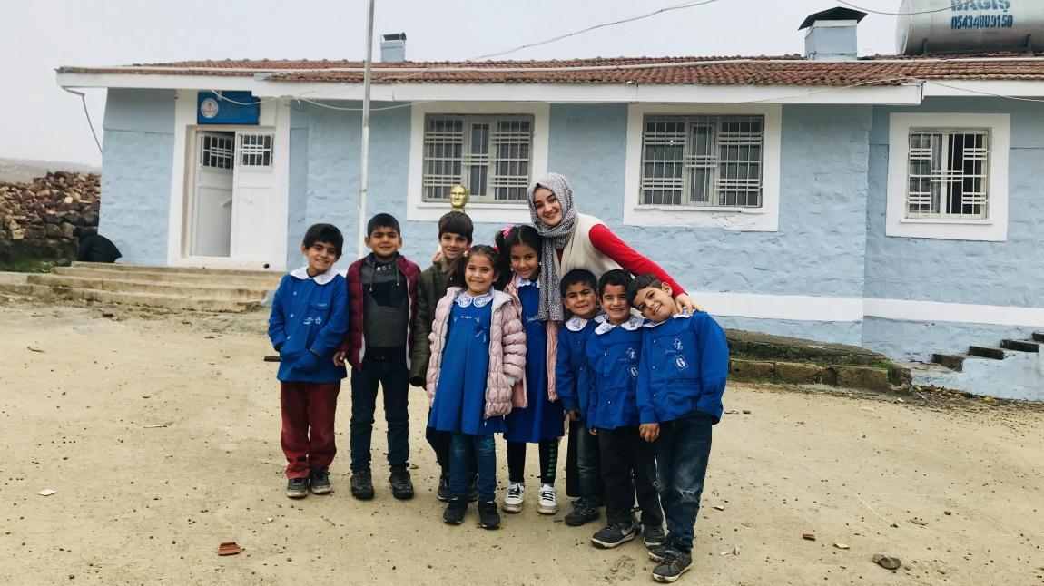 Demircik Ayşenur Kalmış İlkokulu ŞANLIURFA KARAKÖPRÜ