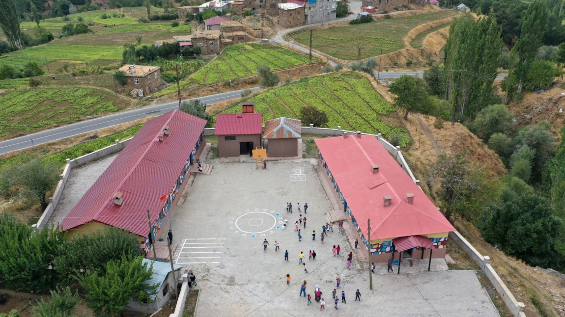 Bölükyazı Köyü İlkokulu BİTLİS MERKEZ