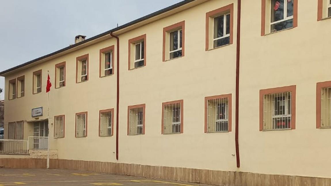 Özel İdare İlkokulu SİVAS GEMEREK