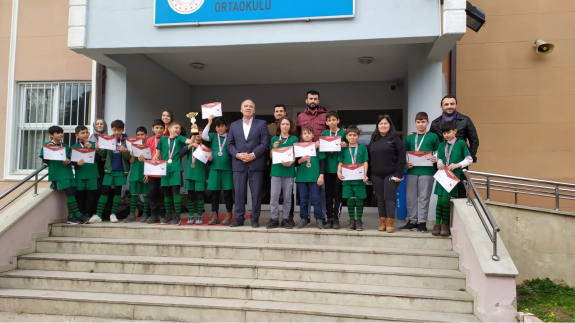 Türk Fransız Kardeşlik Ortaokulu KOCAELİ KARTEPE