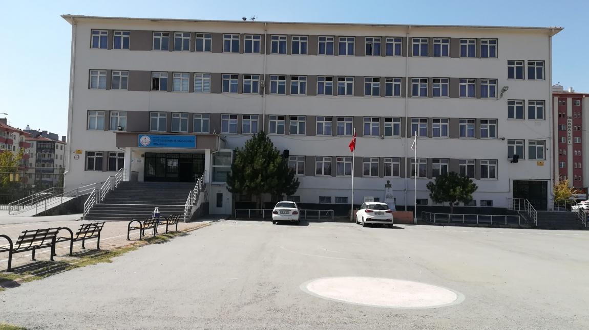 Şehit Üsteğmen Mustafa Şimşek Ortaokulu KAYSERİ KOCASİNAN