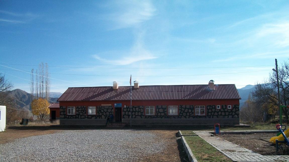 Yolalan Köyü Çınarbaşı Mezrası İlkokulu BİTLİS MERKEZ