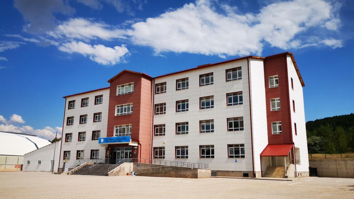 Cumhuriyet Üniversitesi Ortaokulu SİVAS MERKEZ