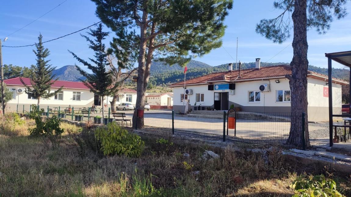 Aydıncık İlkokulu ANTALYA GAZİPAŞA