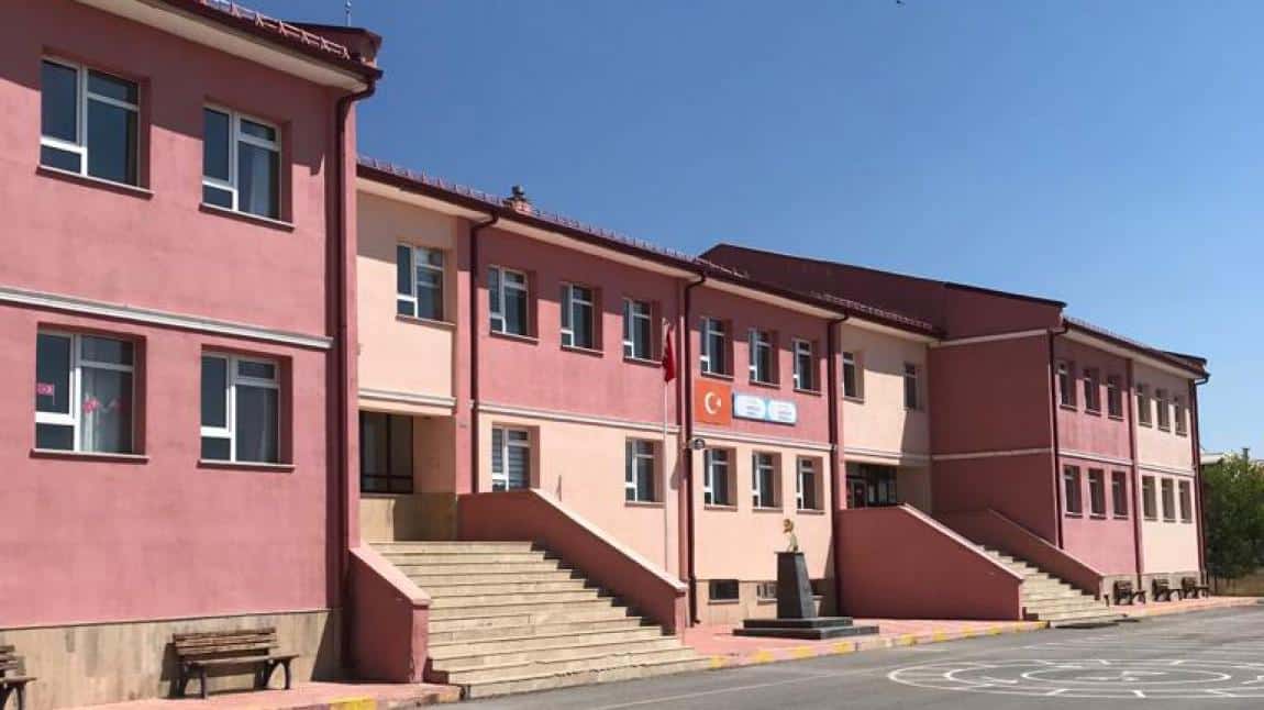 Demirçelik Ortaokulu SİVAS MERKEZ