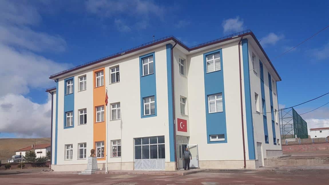 Kale Vali Aydın Güçlü Ortaokulu SİVAS ALTINYAYLA