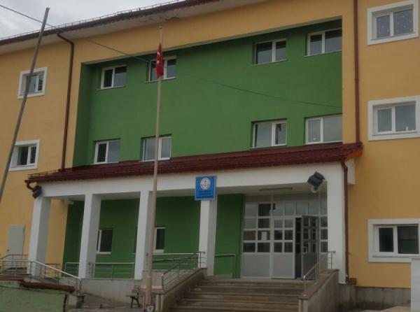 Eskiyurt Ortaokulu SİVAS GEMEREK