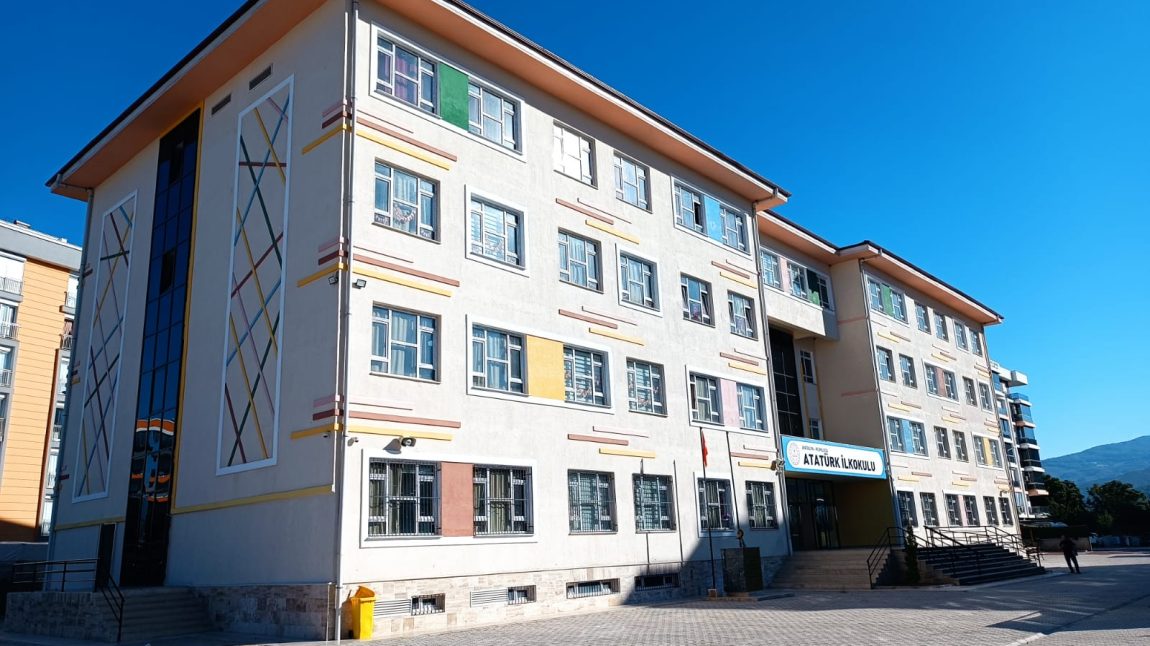 Atatürk İlkokulu ANTALYA KUMLUCA