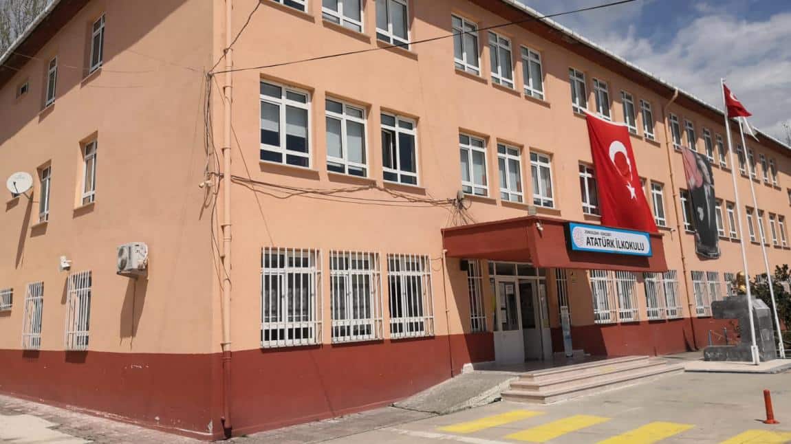 Atatürk İlkokulu ZONGULDAK GÖKÇEBEY