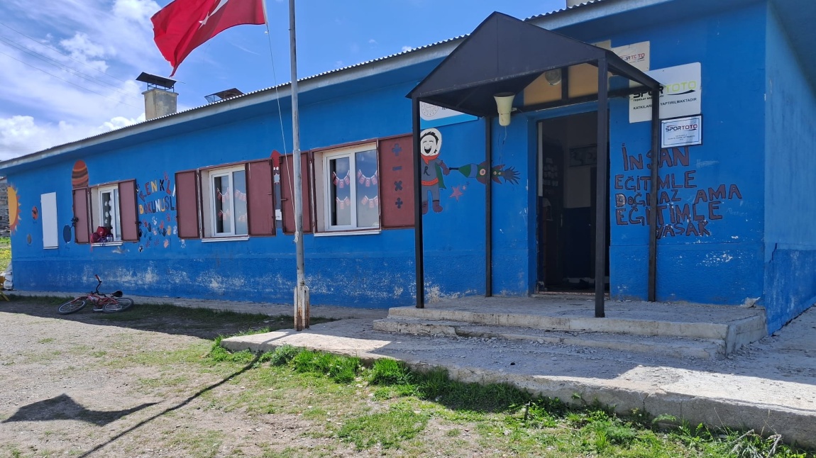 Aşağı Çat İlkokulu ERZURUM ÇAT