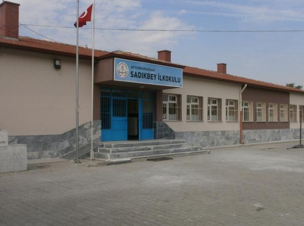 Sadıkbey İlkokulu AFYONKARAHİSAR MERKEZ