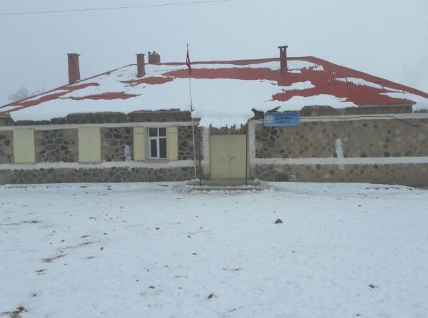 Dedeören İlkokulu ERZURUM KARAÇOBAN