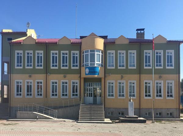 Sefil Selimi Ortaokulu SİVAS ŞARKIŞLA