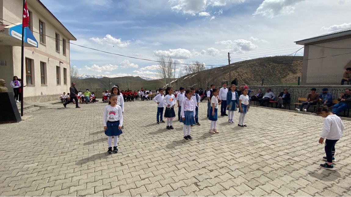 Bardakcı İlkokulu ERZURUM ÇAT